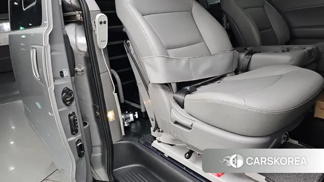 Hyundai The New Grand Starex id 3003888 из Кореи 9