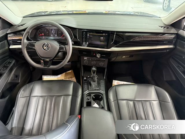 Volkswagen Passat id 4257711 из Китая 9