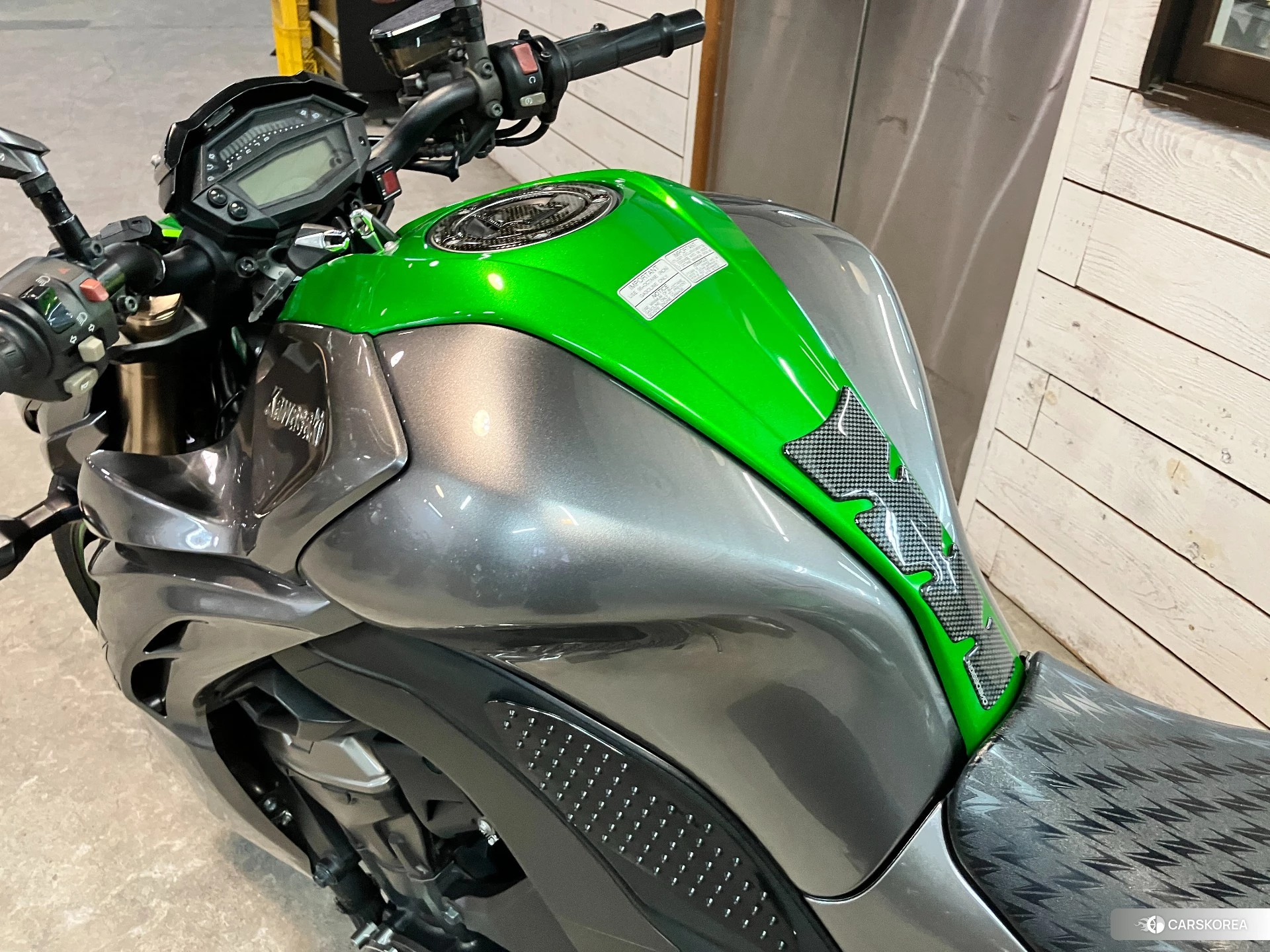 Kawasaki Z1000 id 4348018 из Японии 9