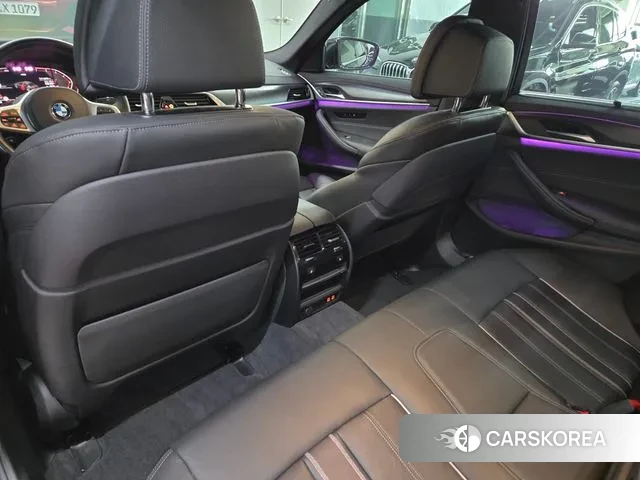 BMW 5 Series (G30) id 3696680 из Кореи 9