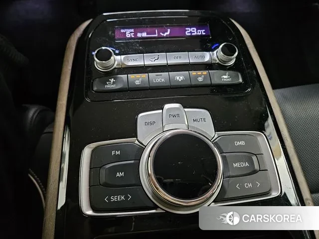 Genesis G90 id 3692592 из Кореи 9