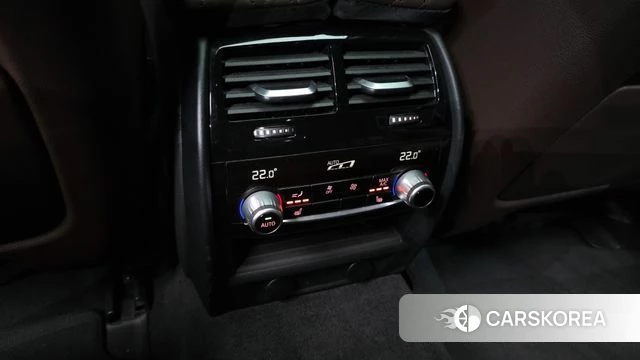 BMW 5 Series (G30) id 3845407 из Кореи 9