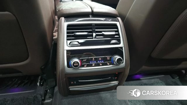 BMW 7 Series (G11) id 3935553 из Кореи 9