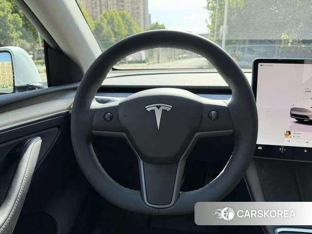 Tesla Model Y id 4209913 из Китая 9