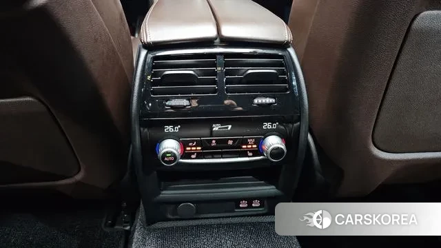 BMW 5 Series (G30) id 3712358 из Кореи 9