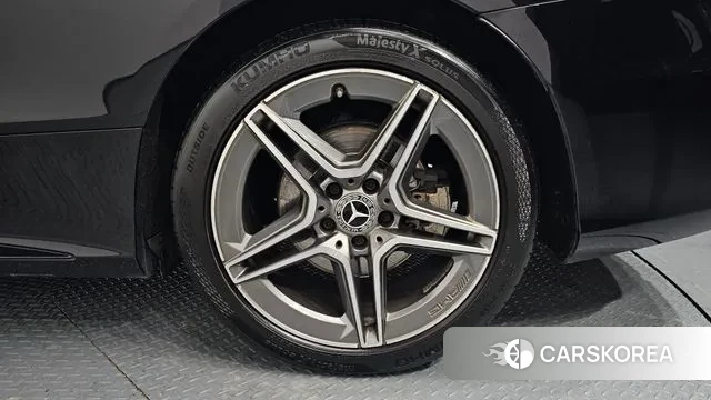 Mercedes-Benz C-Class W205 id 3760532 из Кореи 9