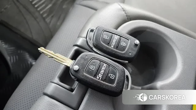 Hyundai The New Grand Starex id 3149314 из Кореи 9