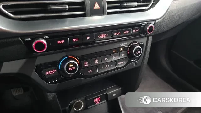 Kia Niro EV id 3395195 из Кореи 9