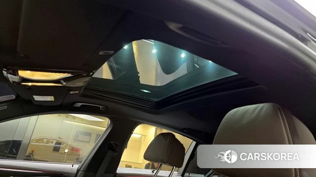 BMW 5 Series (G30) id 3877934 из Кореи 9