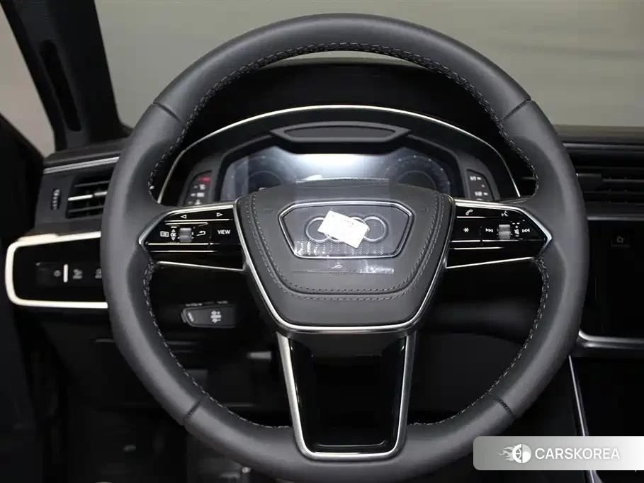 Audi A6L id 4546112 из Китая 9