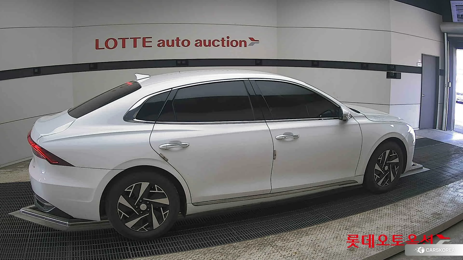 Hyundai Grandeur Hybrid id 4289317 из Кореи 9