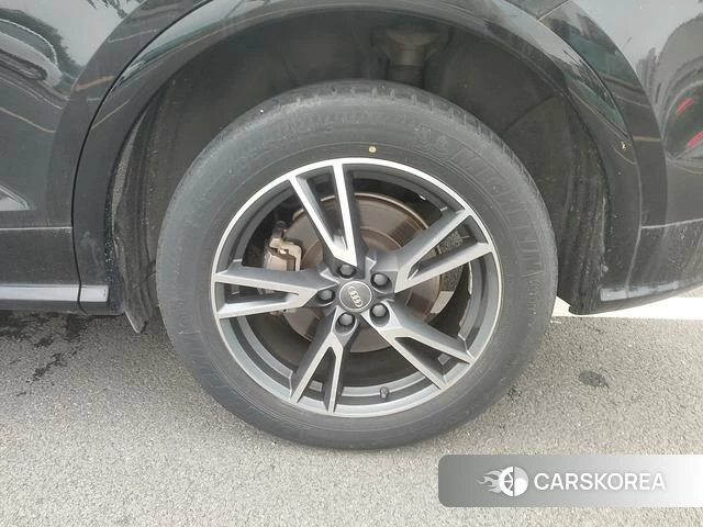 Audi Q5L id 4392013 из Китая 9
