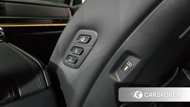 Hyundai Santa Fe (MX5) id 3745613 из Кореи 9