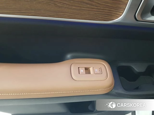 Hyundai Santa Fe (MX5) id 4381668 из Кореи 9
