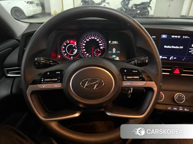 Hyundai Avante (CN7) id 4293808 из Кореи 9