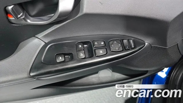 Hyundai Veloster (JS) id 2870563 из Кореи 9