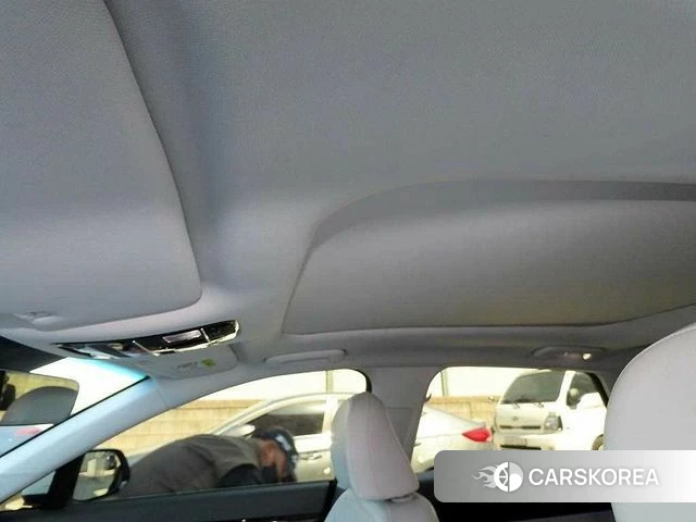 Hyundai Grandeur (GN7) id 3909992 из Кореи 9