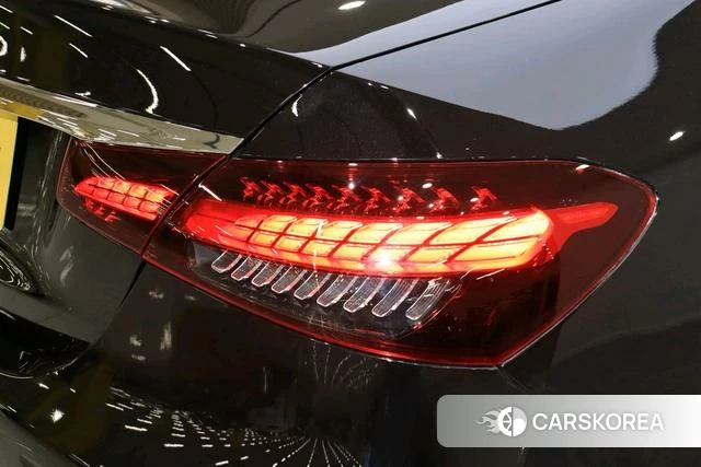 Mercedes-Benz E-class id 4255903 из Китая 9