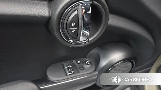 Mini Cooper id 3598728 из Кореи 9