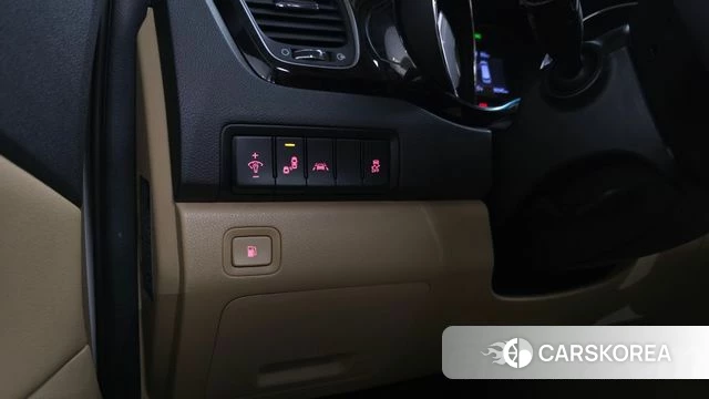 Kia The New Carnival id 4459036 из Кореи 9