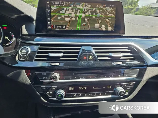 BMW 5 Series (G30) id 3489543 из Кореи 9