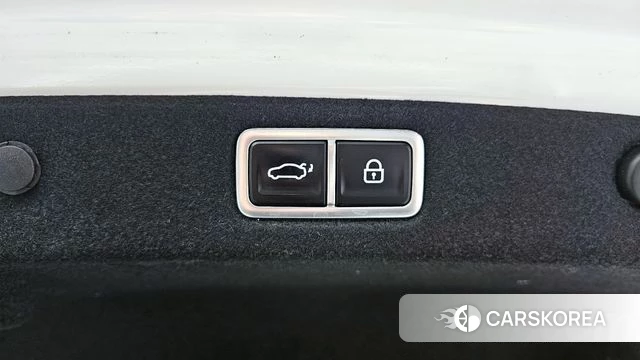 Hyundai Grandeur Hybrid (GN7) id 3817809 из Кореи 9