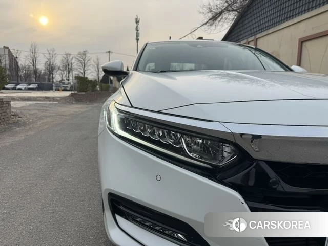 Honda Accord id 4208191 из Китая 9