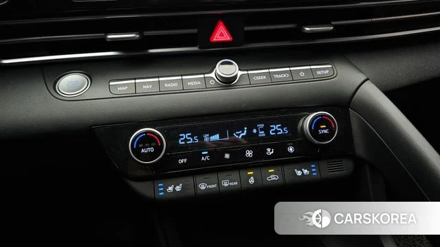 Hyundai Avante (CN7) id 3819185 из Кореи 9