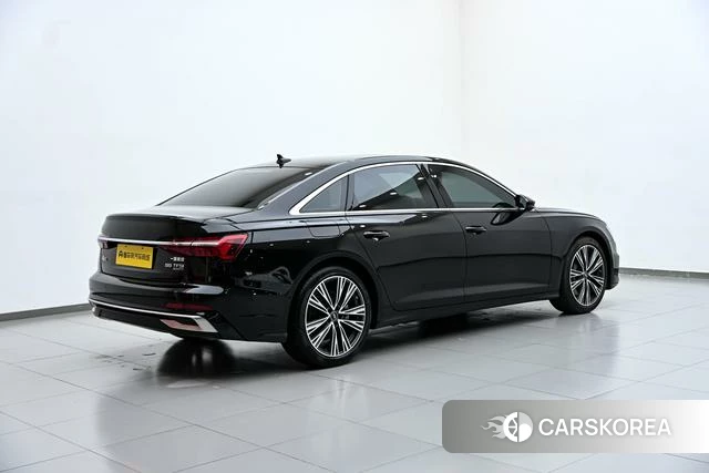 Audi A6L id 4359034 из Китая 9