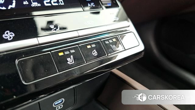 Hyundai Grandeur (GN7) id 3953516 из Кореи 9