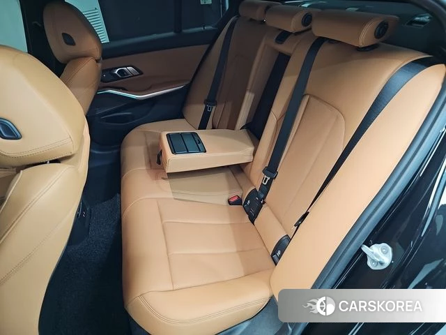 BMW 3 Series (G20) id 4681377 из Кореи 9