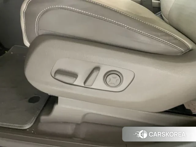 Kia Carnival 4th generation id 3694868 из Кореи 9