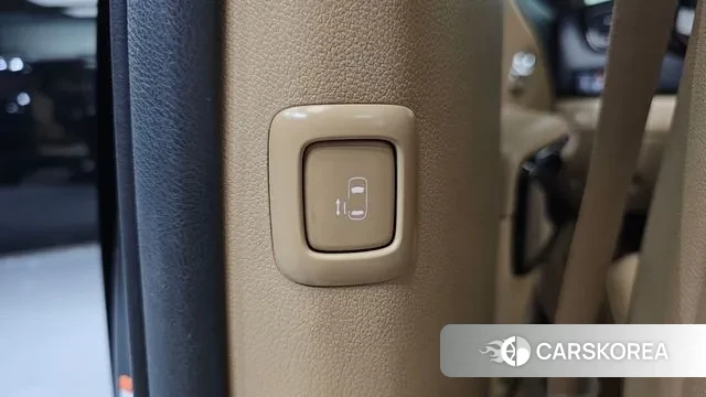 Kia The New Carnival id 3489878 из Кореи 9