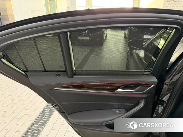 BMW 5 Series (G30) id 3453232 из Кореи 9