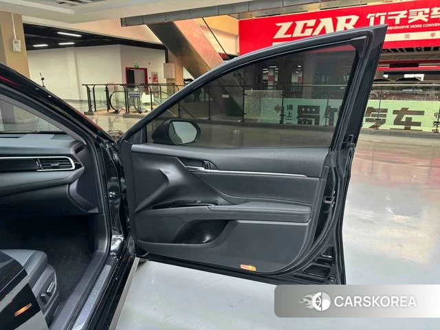 Toyota Camry id 4261116 из Китая 9