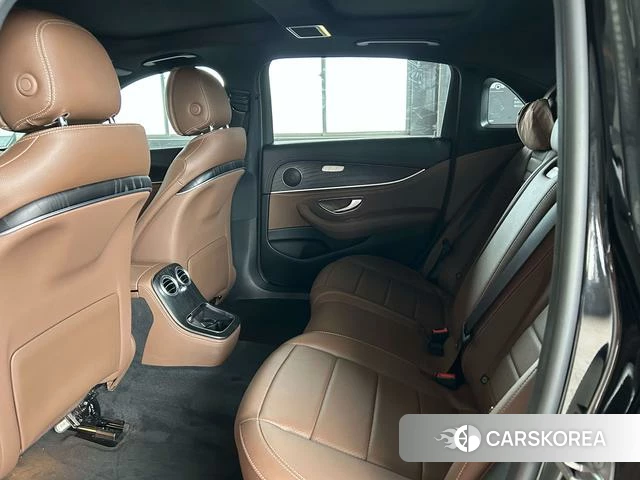 Mercedes-Benz E-class id 4257911 из Китая 9