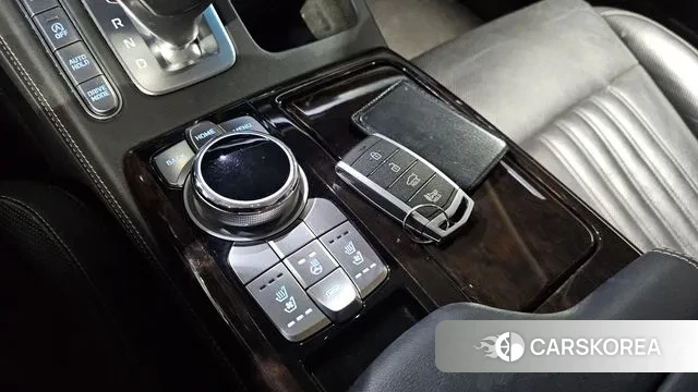 Genesis G90 id 3728434 из Кореи 9