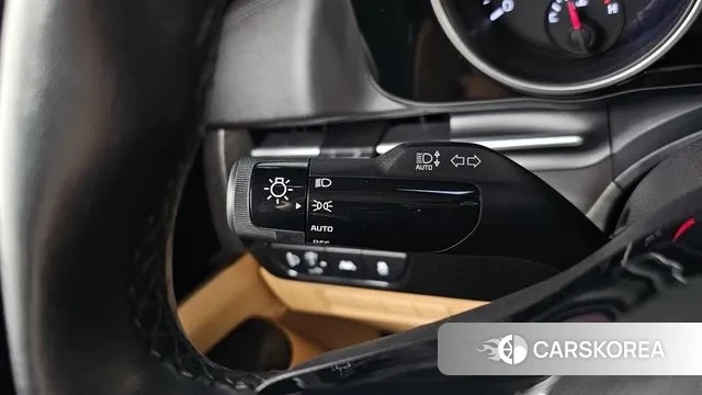 Kia Carnival 4th generation id 3213735 из Кореи 9