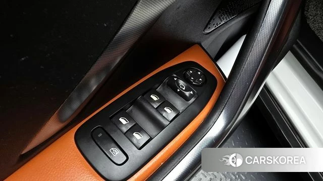 Peugeot 2008 id 3834518 из Кореи 9