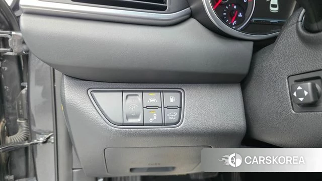 Genesis G70 id 4294900 из Кореи 9