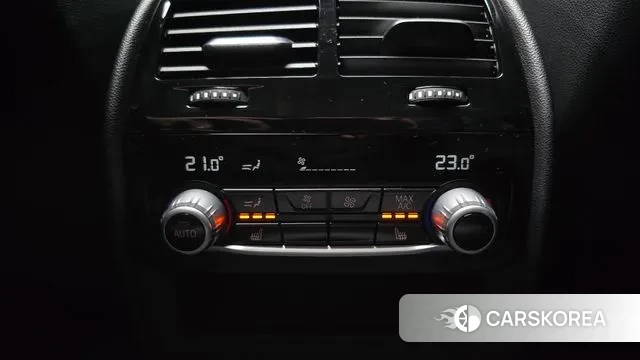 BMW 5 Series (G30) id 3708497 из Кореи 9