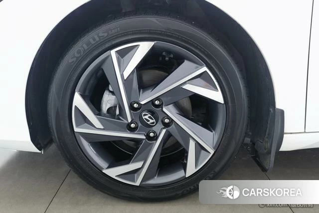 Hyundai Elantra id 4313881 из Китая 9