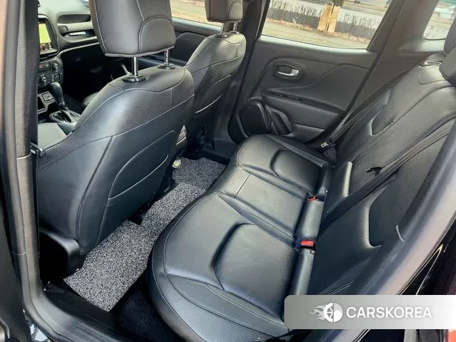 Jeep Renegade id 3595267 из Кореи 9