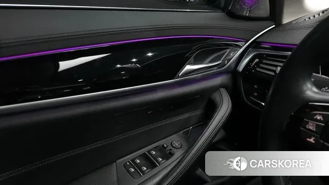 BMW 5 Series (G30) id 3275442 из Кореи 9