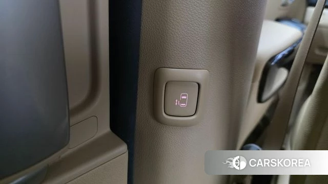 Kia The New Carnival id 4667455 из Кореи 9