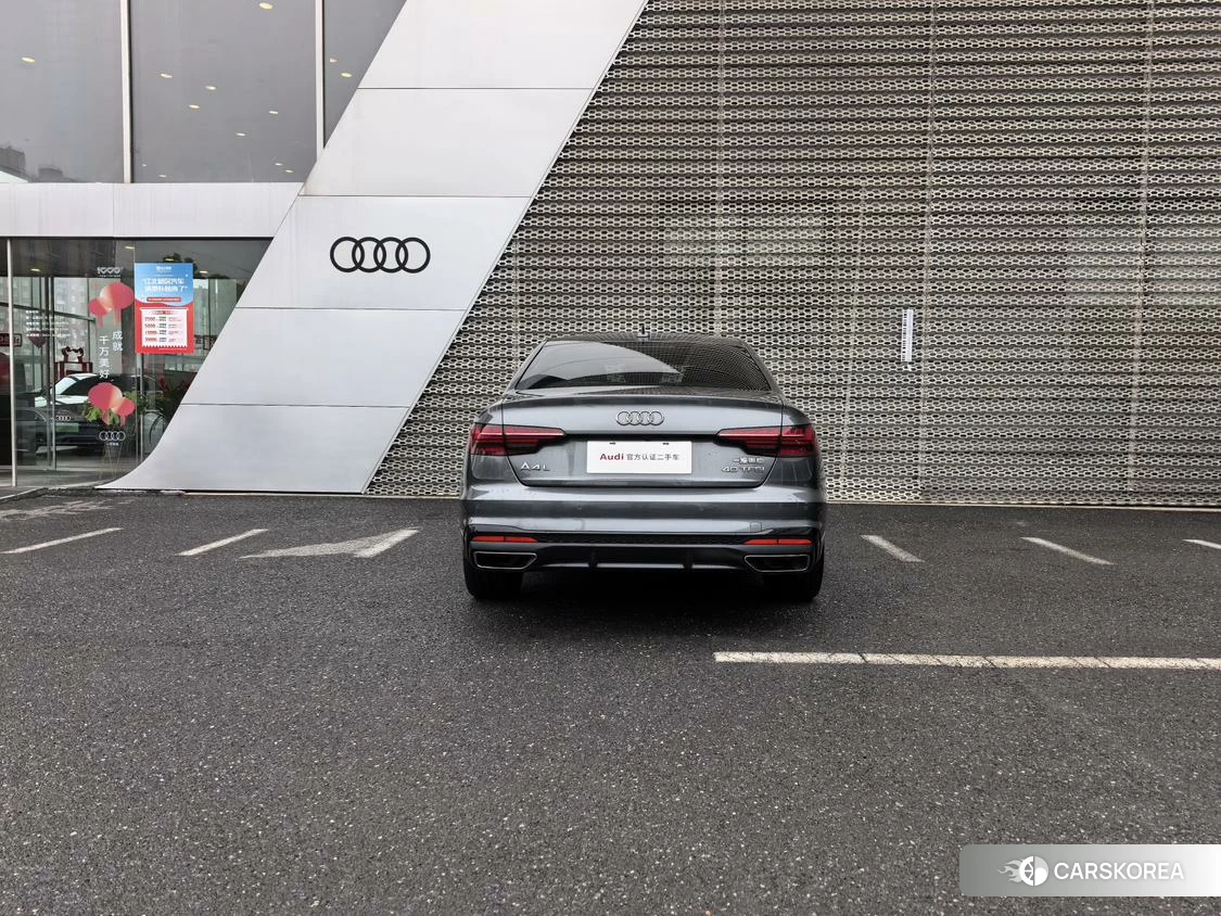 Audi A4L id 4452708 из Китая 9