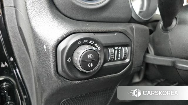 Jeep Wrangler (JL) id 3859452 из Кореи 9