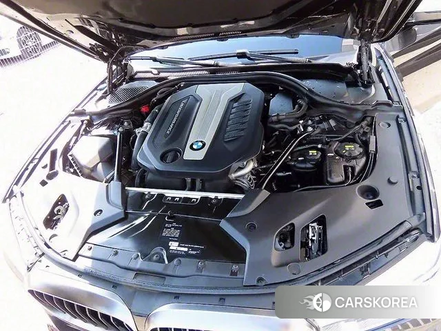 BMW 5 Series (G30) id 2977329 из Кореи 9