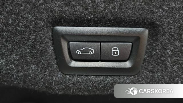 BMW 5 Series (G60) id 4279867 из Кореи 9