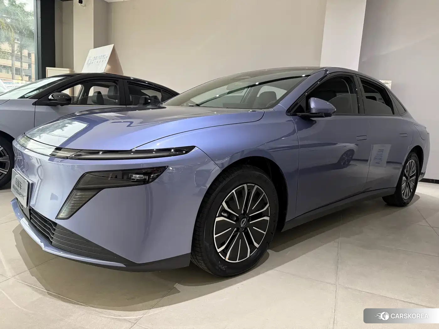 Nissan N6 id 4674302 из Китая 9